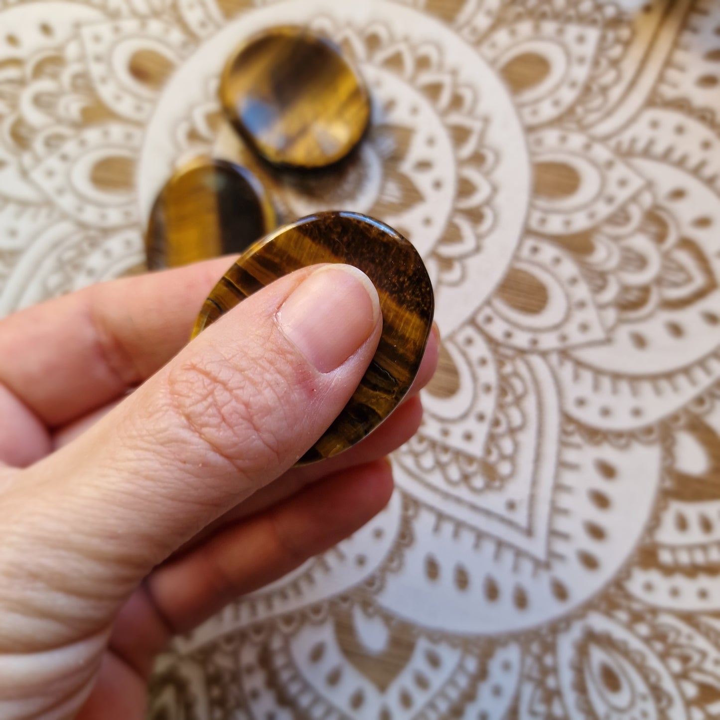 Piedra Antiestrés de Ojo de Tigre ~ Calma, Protección y Enfoque