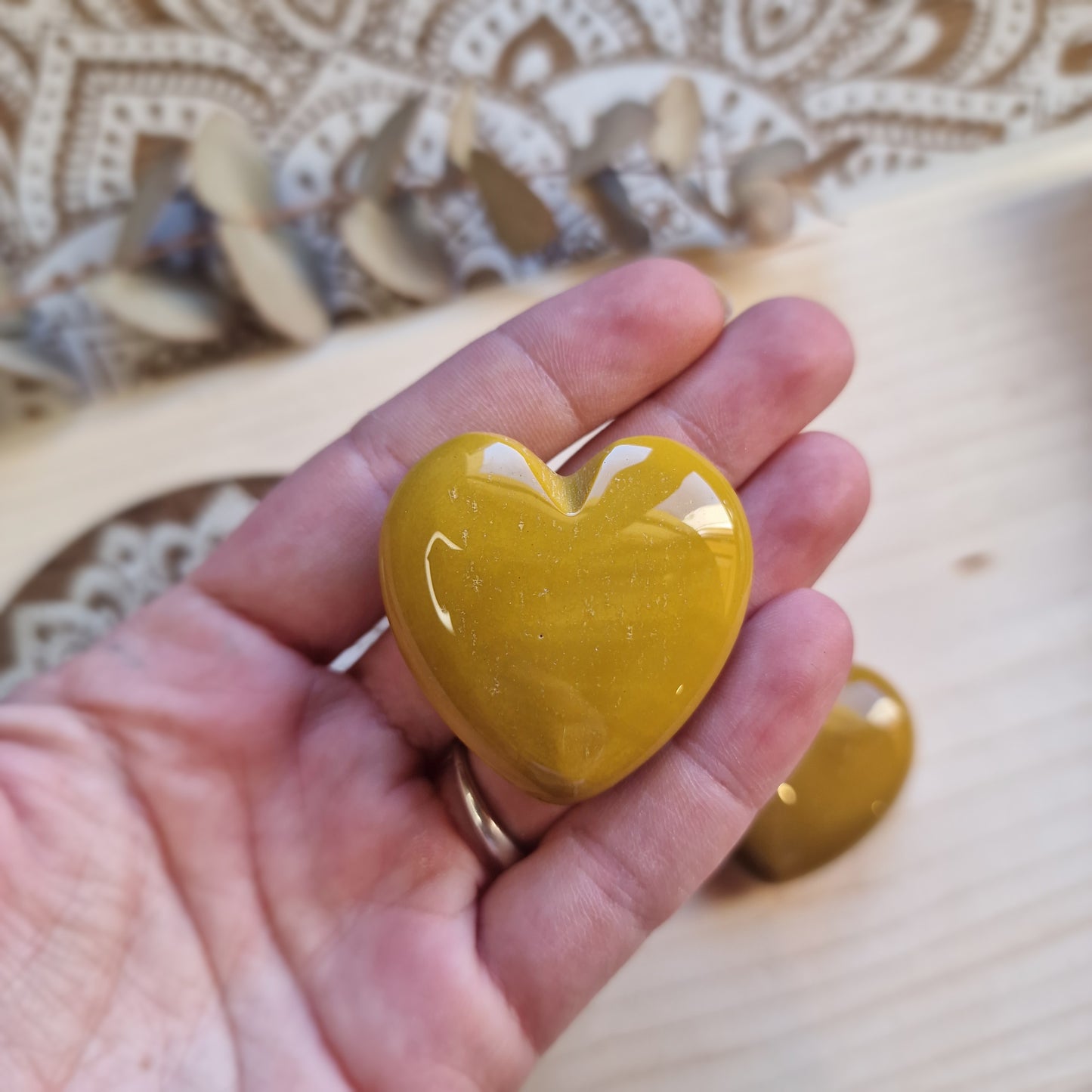 Corazón de Jaspe Mostaza Rodado ~ Energía, coraje y estabilidad