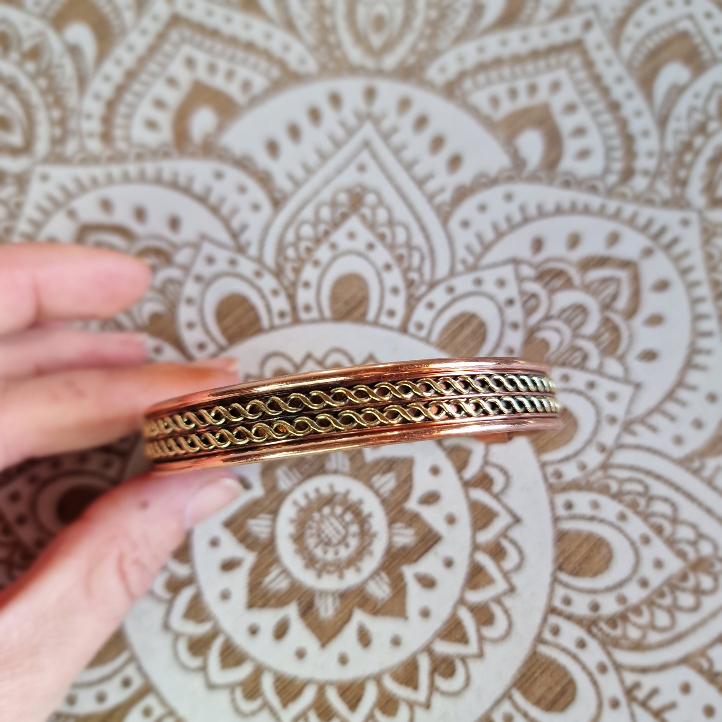 Brazalete de Cobre con Imanes ~ Equilibrio y Energía en tu Día a Día