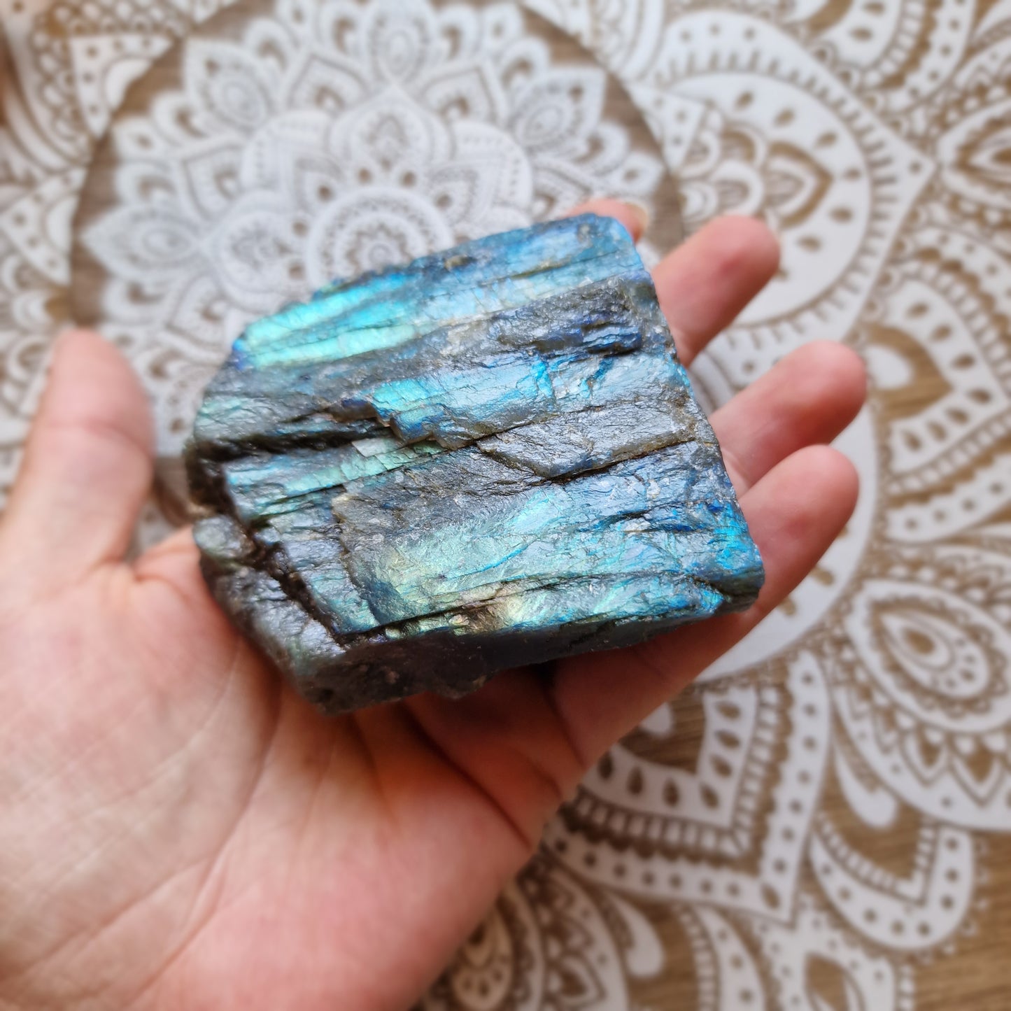 ✨ Labradorita ~ Medianos portales de intuición y protección ✨