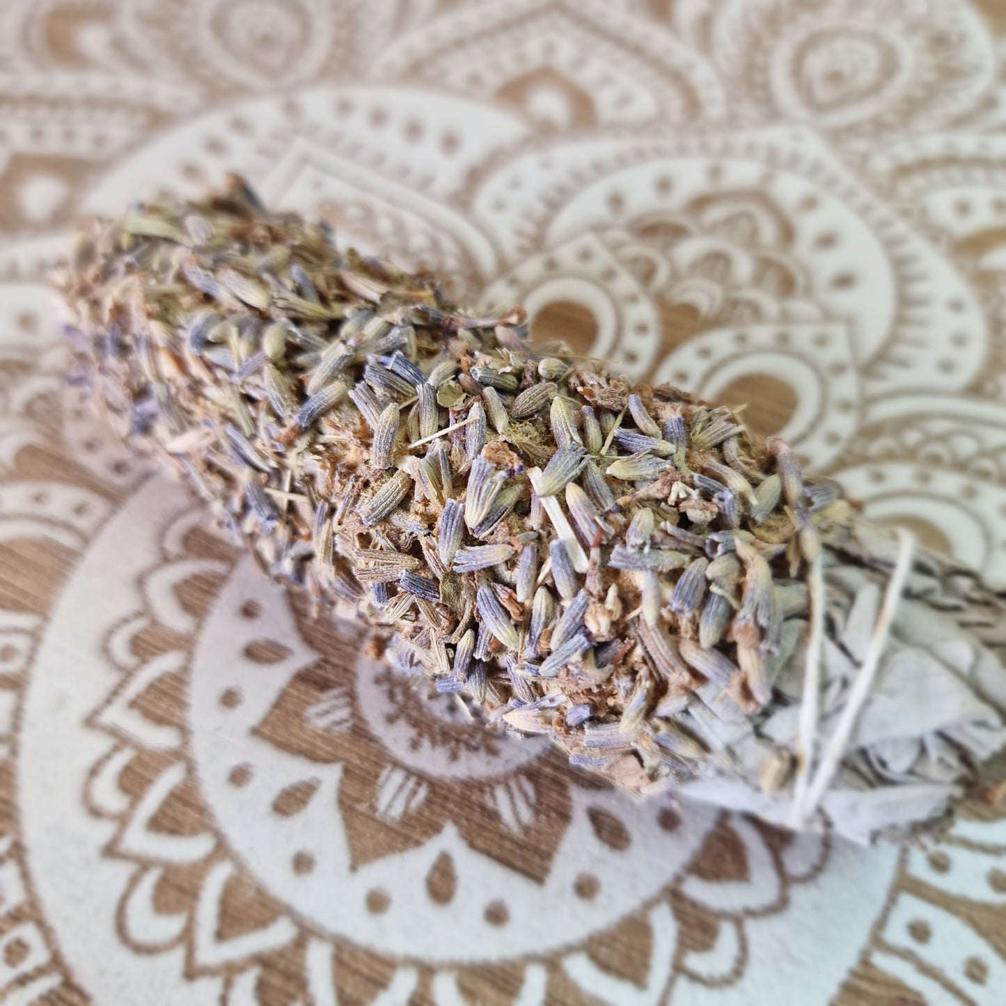 Atadito Salvia Blanca con Lavanda