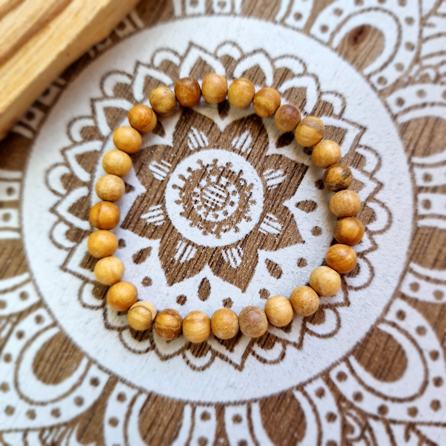 Pulsera de Palo Santo 6mm. Madera sagrada.