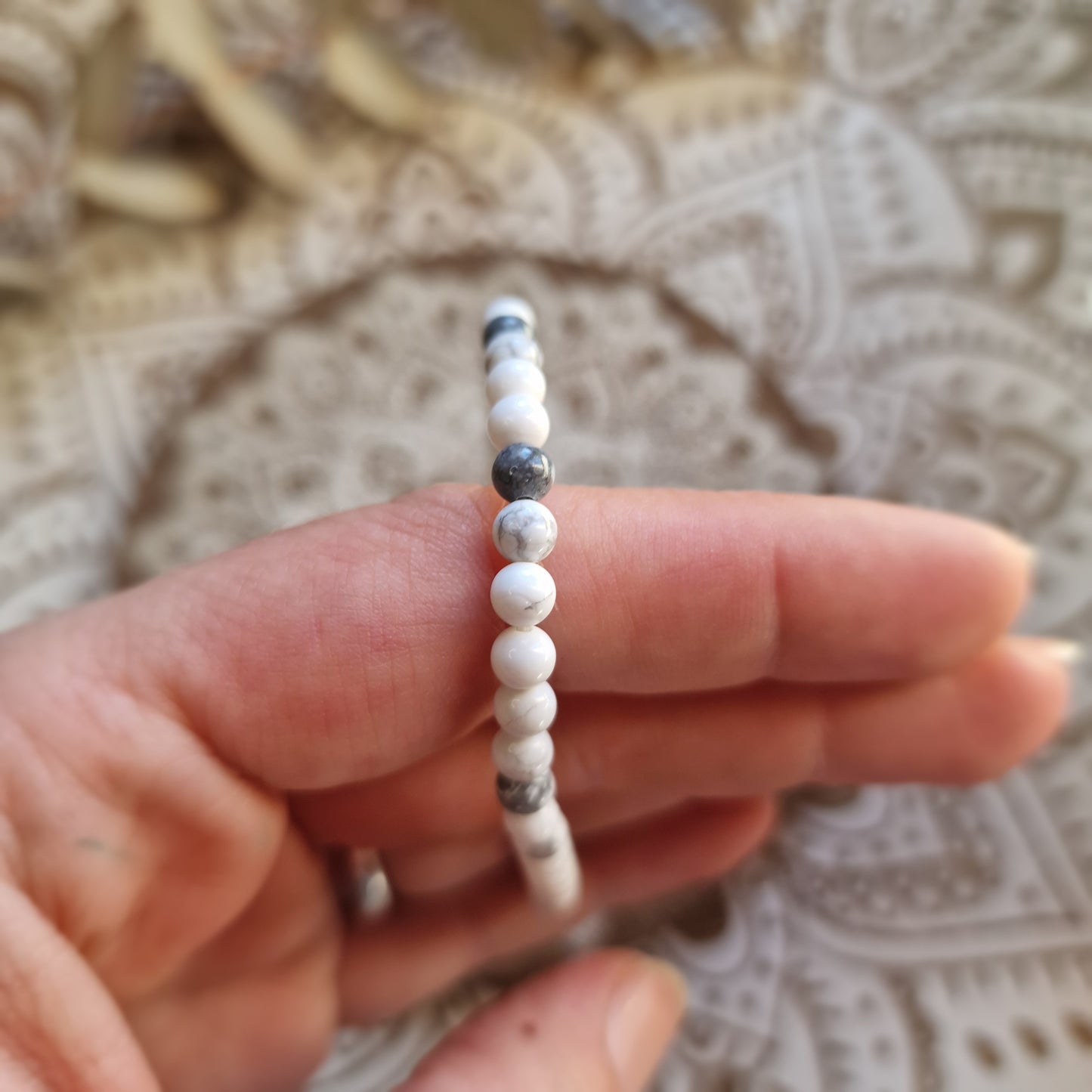 Pulsera Magnesita ~ equilibrio ~ 4mm