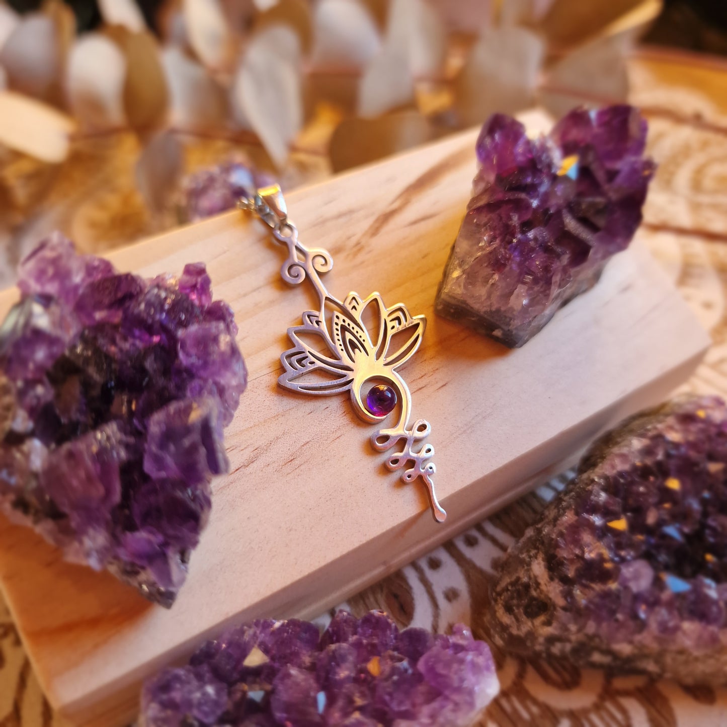 Colgante Unalome con Amatista ~ Elegancia y Simbolismo