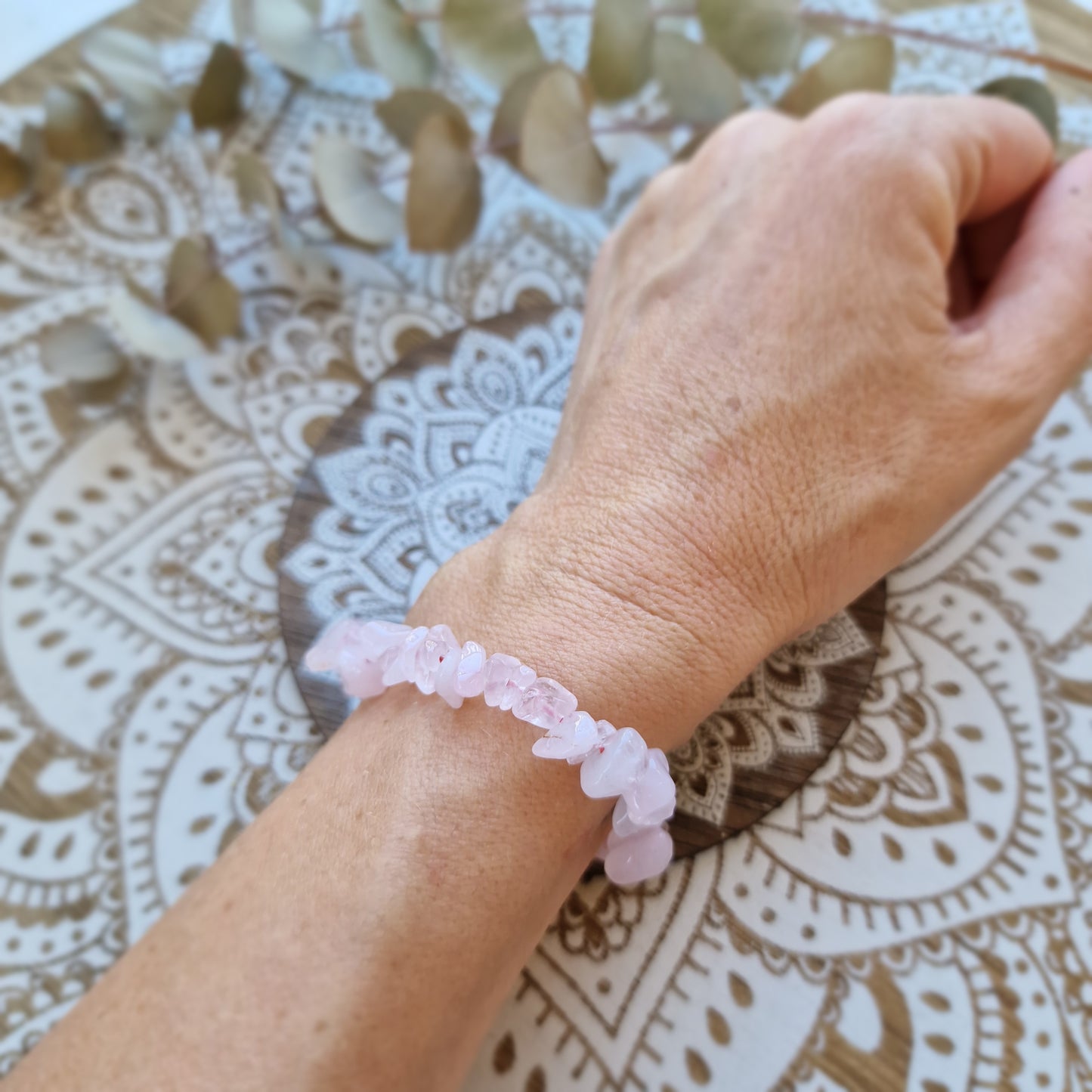 Pulsera de Chips de Cuarzo Rosa ~ Amor propio
