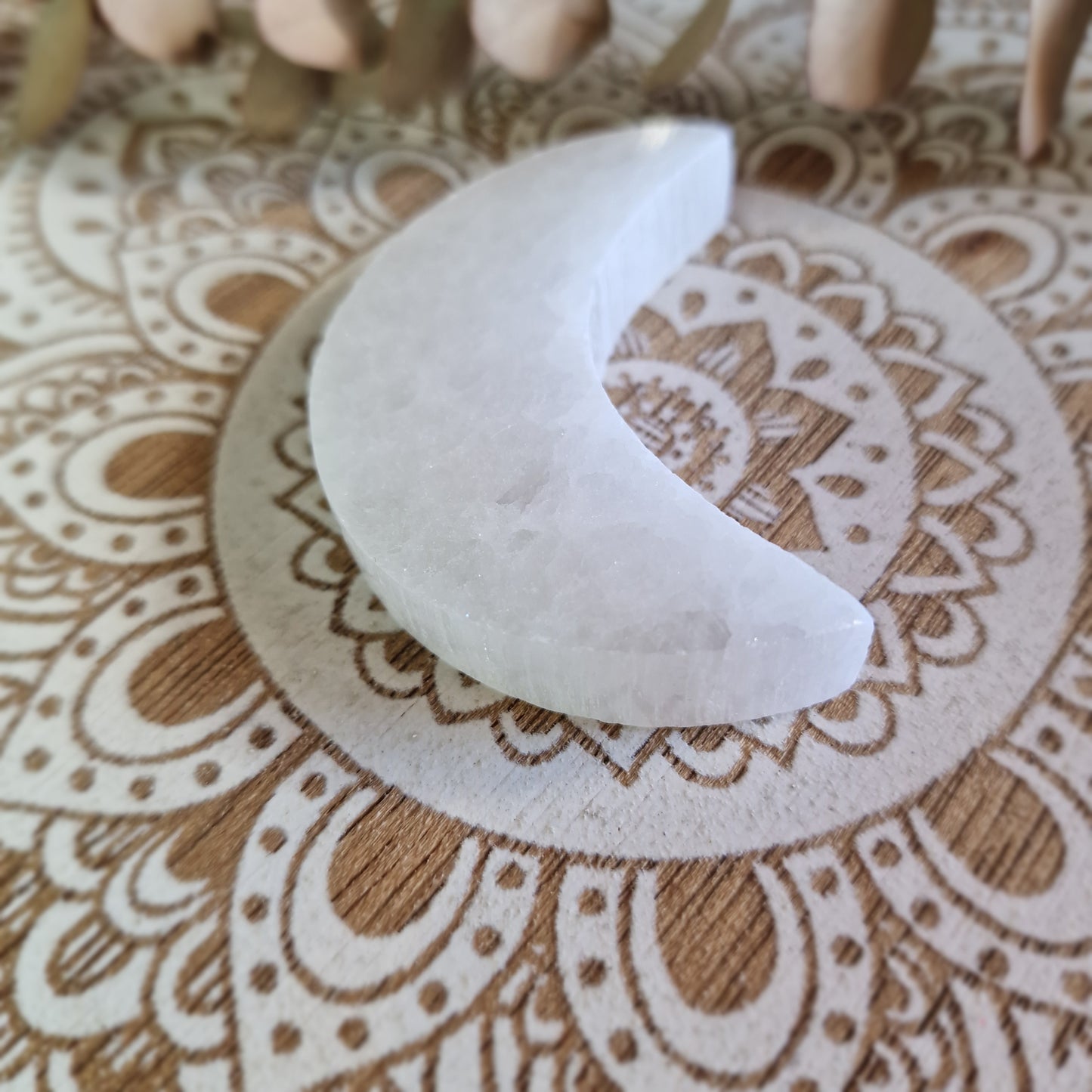 Placa de Selenita Media Luna ~ Luz y purificación energética