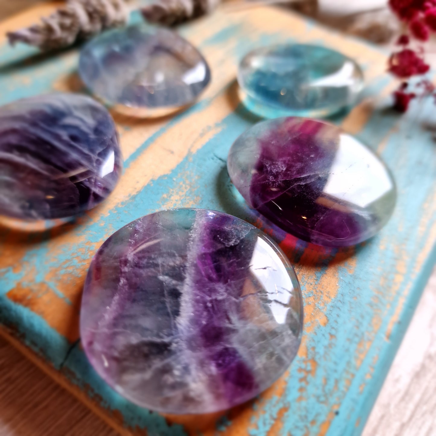 Piedra Plana Fluorita ~ Equilibrio y Claridad
