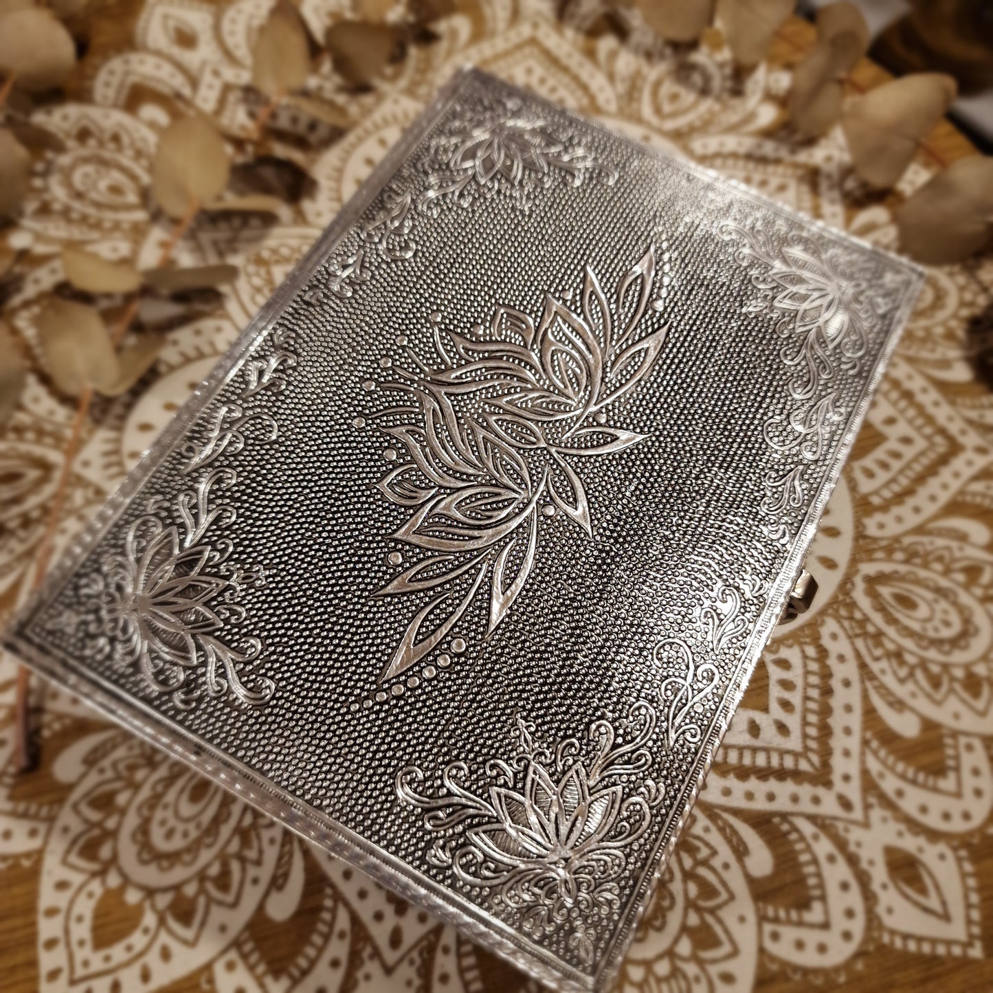 Caja Decorativa Flor de Loto ~ Belleza, orden y significado