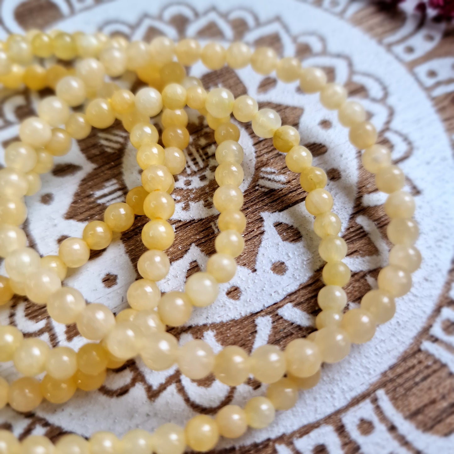 Pulsera de Calcita Amarilla 4mm ~ Energía y Vitalidad en Cada Pulsera