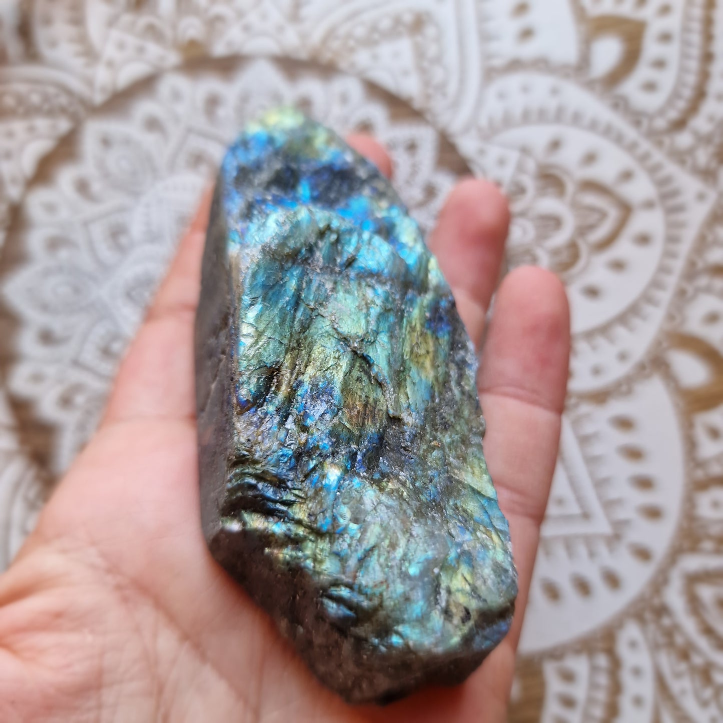 ✨ Labradorita ~ Medianos portales de intuición y protección ✨