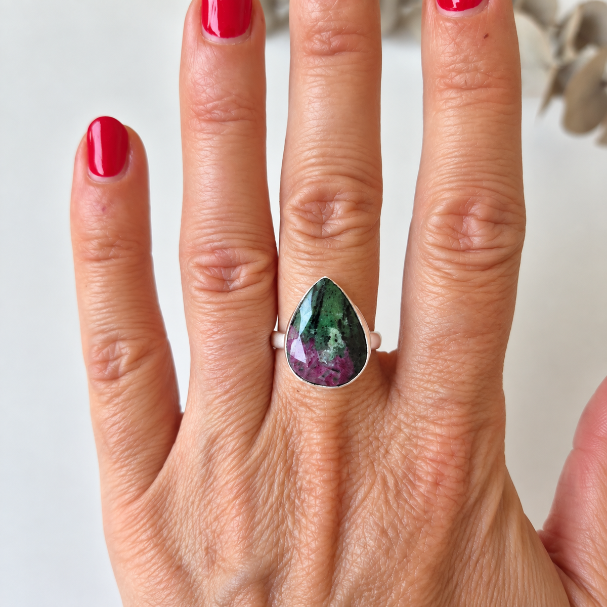 Anillo Plata de Ley - Zoisita con Rubí
