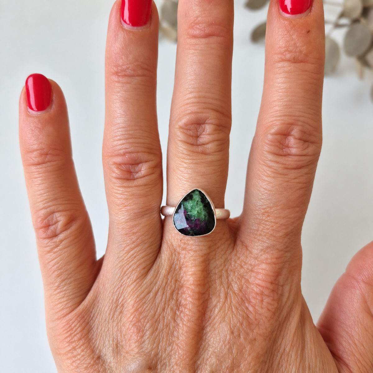 Anillo Plata de Ley - Zoisita con Rubí