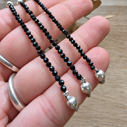 Pulsera ajustable de Turmalina Negra facetada
