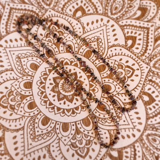 Collar Largo de Turmalina Multicolor  – Protección, Equilibrio y Energía Positiva
