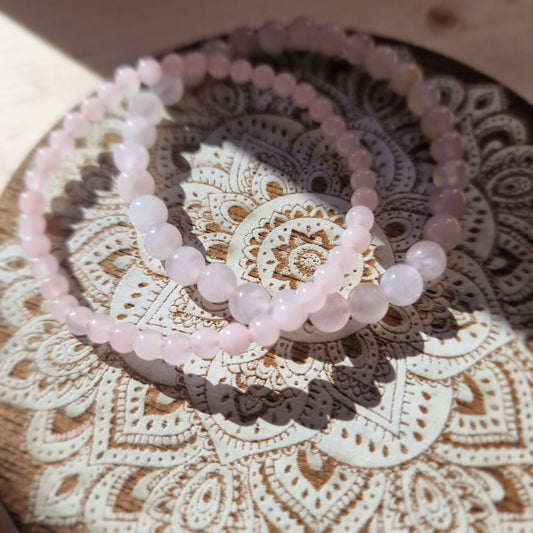 Pulsera Cuarzo Rosa ~ Amor, Armonía y Sanación ~ 4 y 6mm