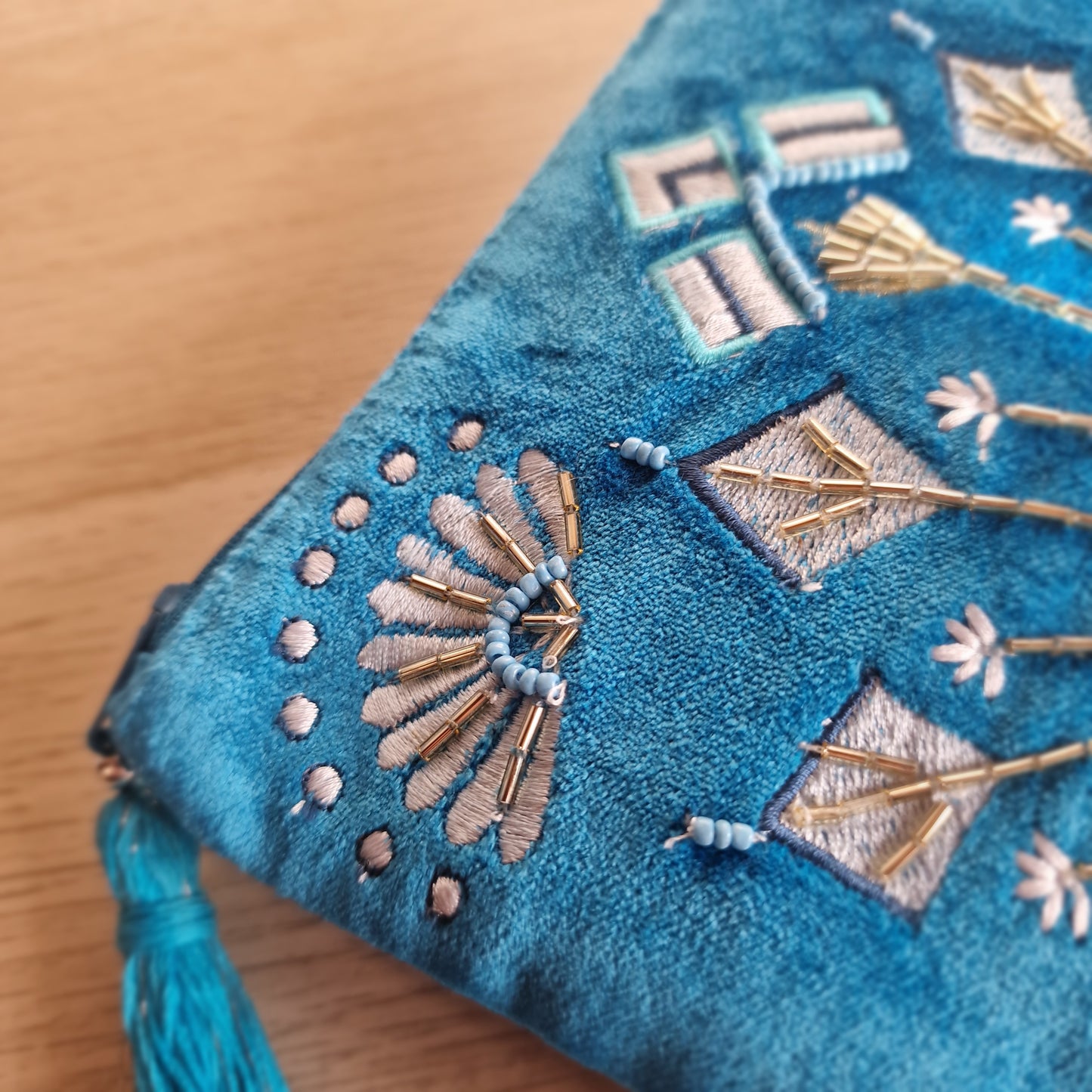 📘 Neceser de Terciopelo OJO ~ Intuición y Claridad Interior