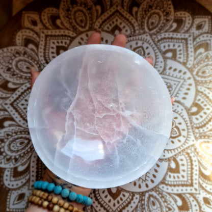 Cuenco de Selenita Grande (15cm) ~ Purificación y Belleza Natural