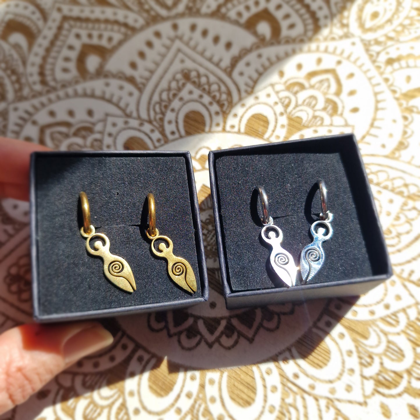 Pendientes Aro Diosa Dorado ~ Feminidad consciente