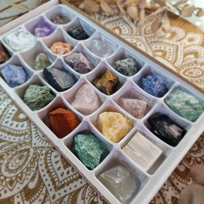 Caja de 24 piedras masivas ~ Colección de minerales naturales