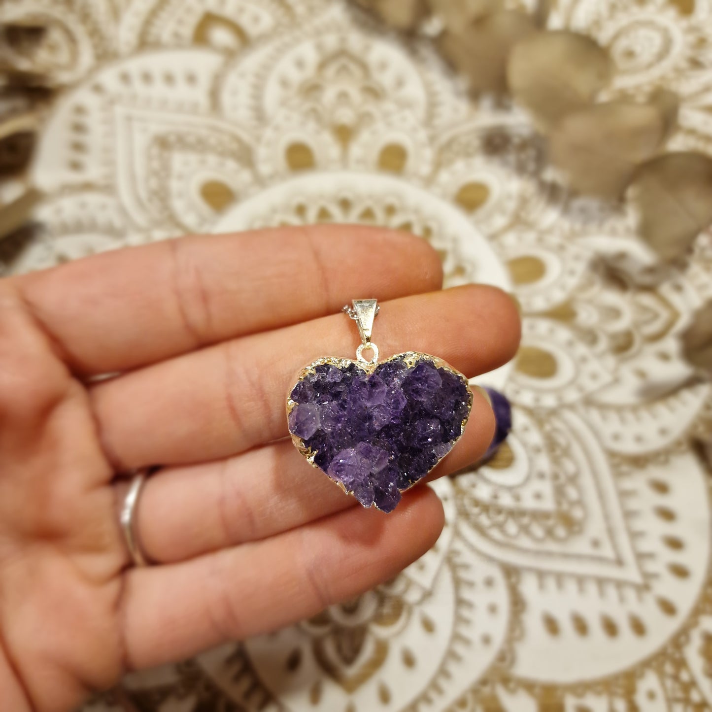 Colgante Corazón de Drusa de Amatista ~ Luz, calma y belleza natural