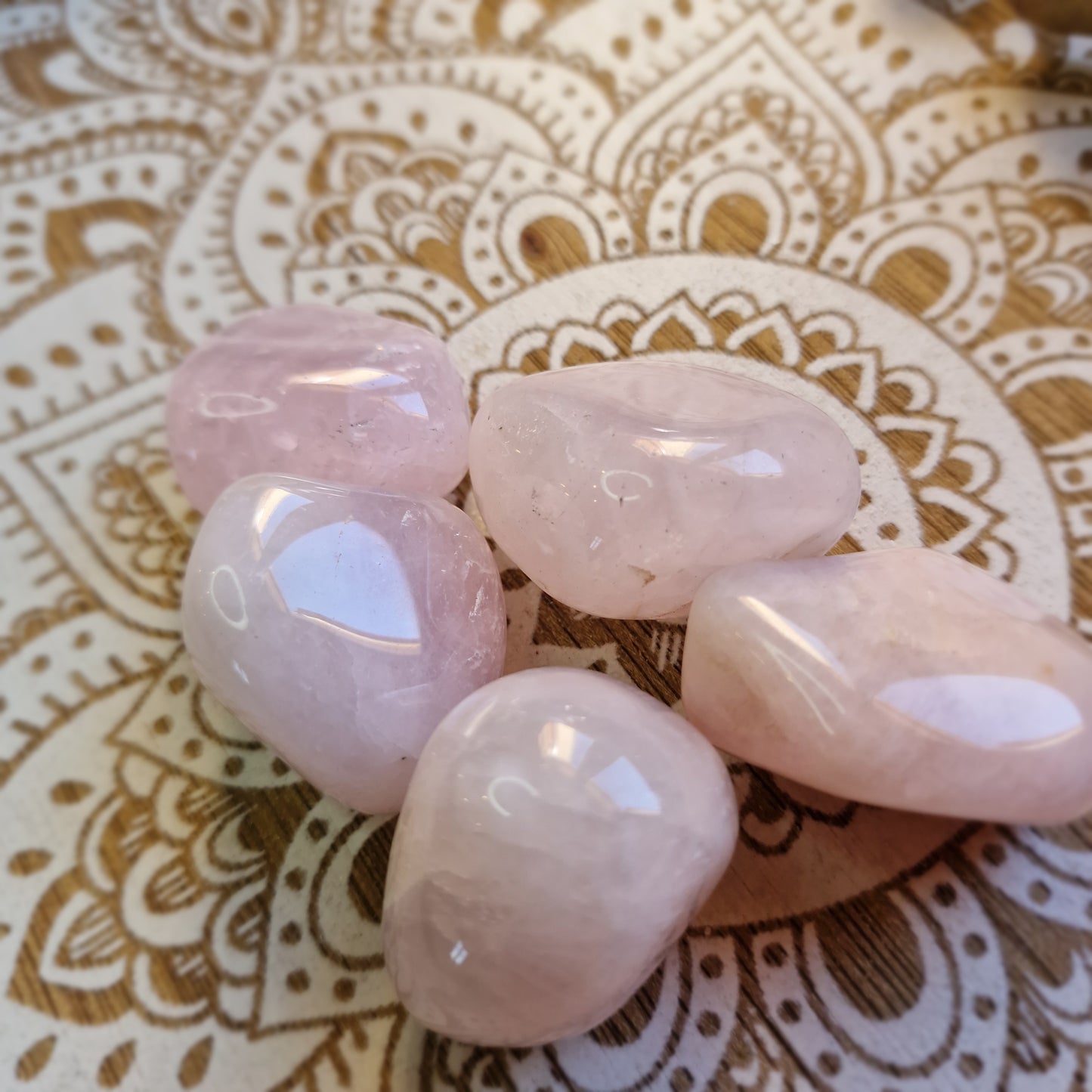 Cuarzo Rosa Rodado ~ Amor y equilibrio emocional