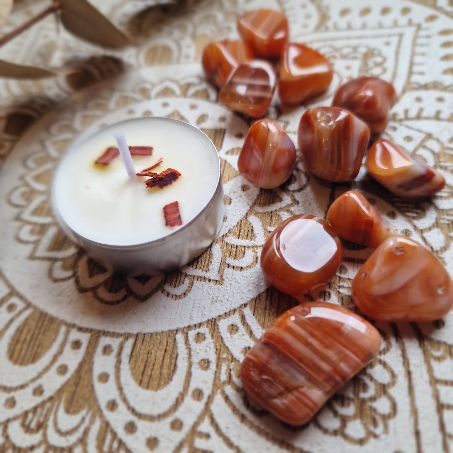 Especial Día de la Mujer – Ágata Bandeada + Vela Ámbar y Sándalo