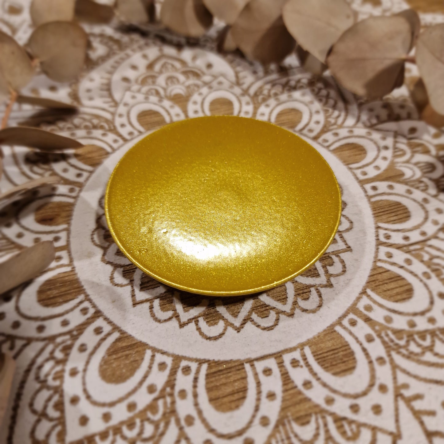 Portavelas Dorado ~ Elegancia y estabilidad para tus rituales