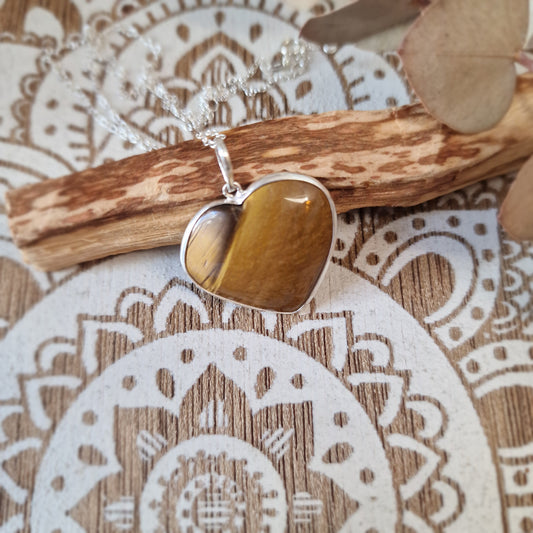Colgante Ojo de Tigre CORAZÓN PLATA