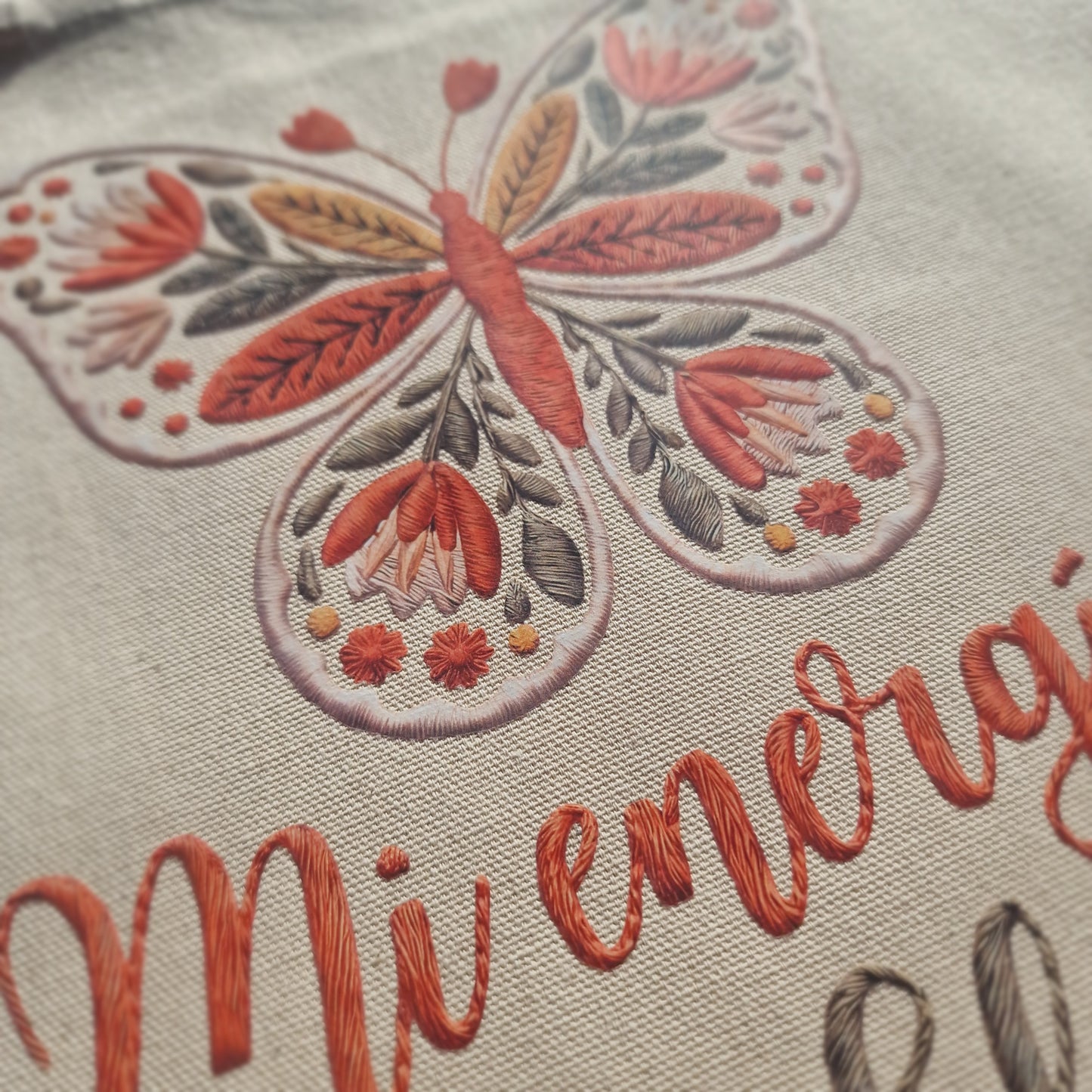 Tote Bag ~ Mi energía habla antes que yo ~ Efecto Bordado