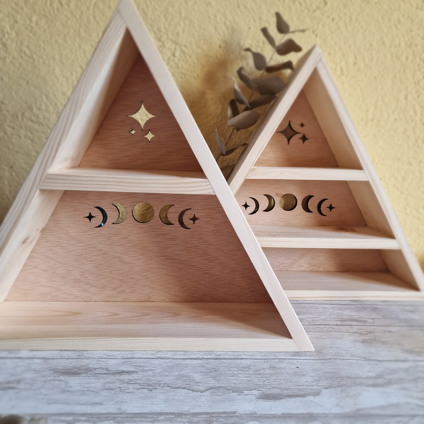 🌙 Altar piramidal artesanal🌙 ~ Donde habita tu intención ✨