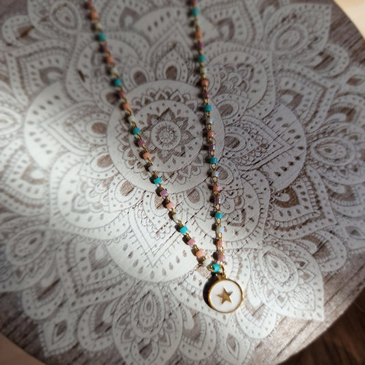 🌟 Gargantilla Dorada con Estrella y Nácar ~ Luz y Alegría en tu Camino