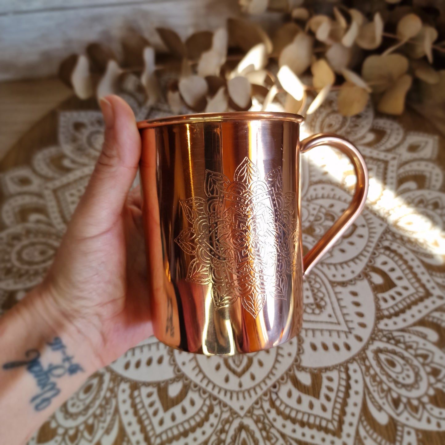 Taza Ayurveda de Cobre con Mandala – Equilibrio y tradición en cada sorbo ✨