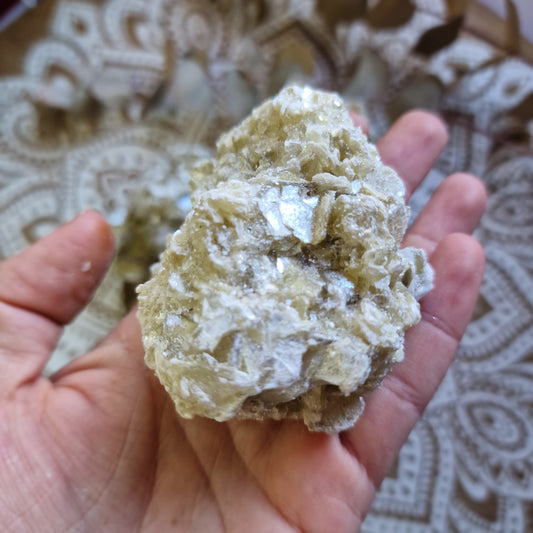 Mica Estrella ~ Claridad, Protección y Belleza Natural