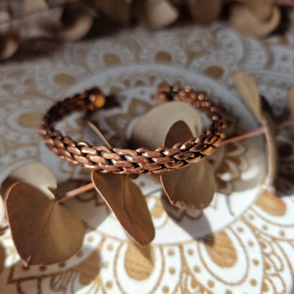 Brazalete Trenzado de Cobre con Imanes ~ Equilibrio y Energía en tu Día a Día