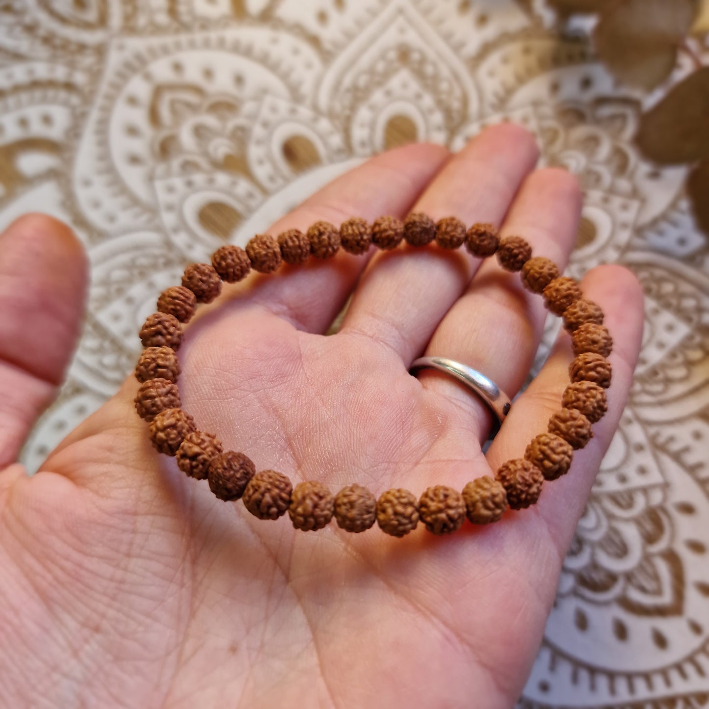 Pulsera de Semillas de Rudraksha ~ Protección y Conexión Espiritual