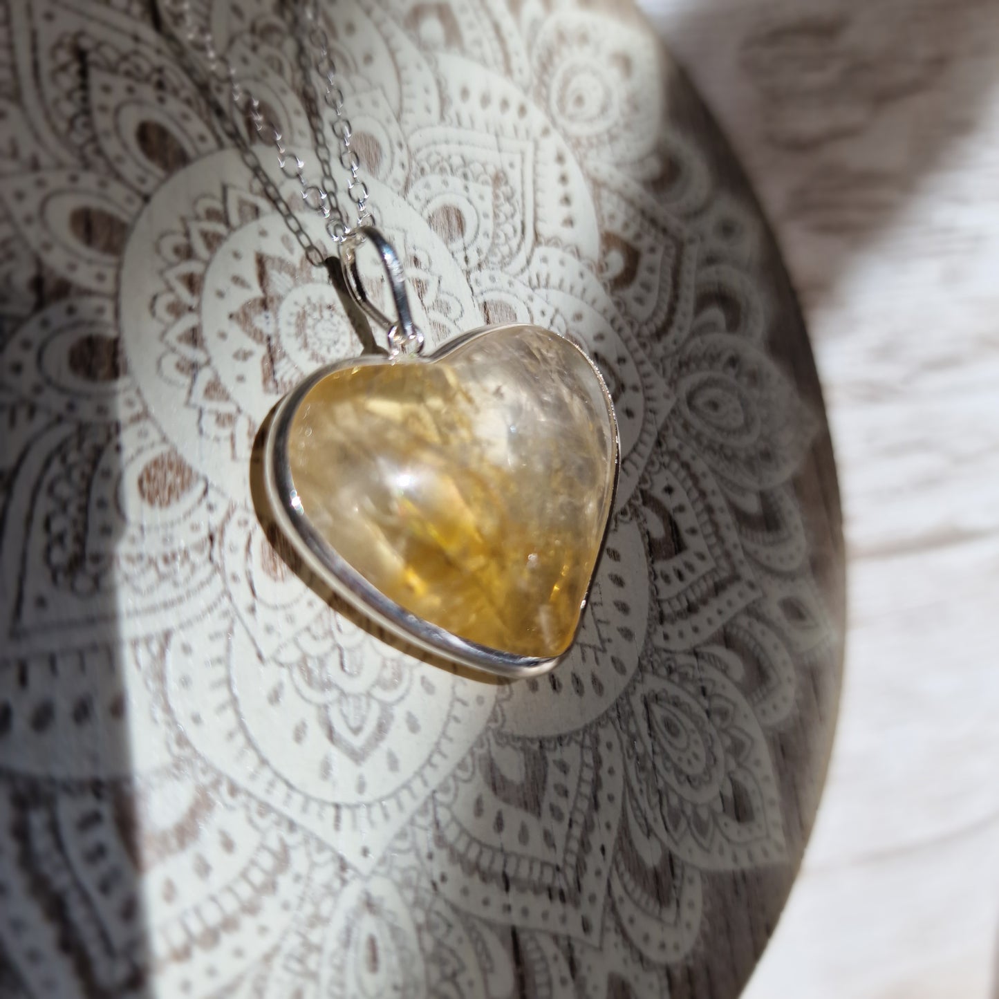 💛 Colgante Citrino Corazón Plata de Ley ~ Energía, Abundancia y Luz Interior