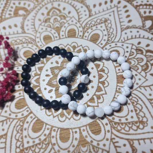 Pulsera Ying Yang de Magnesita y Obsidiana – Unión y Equilibrio