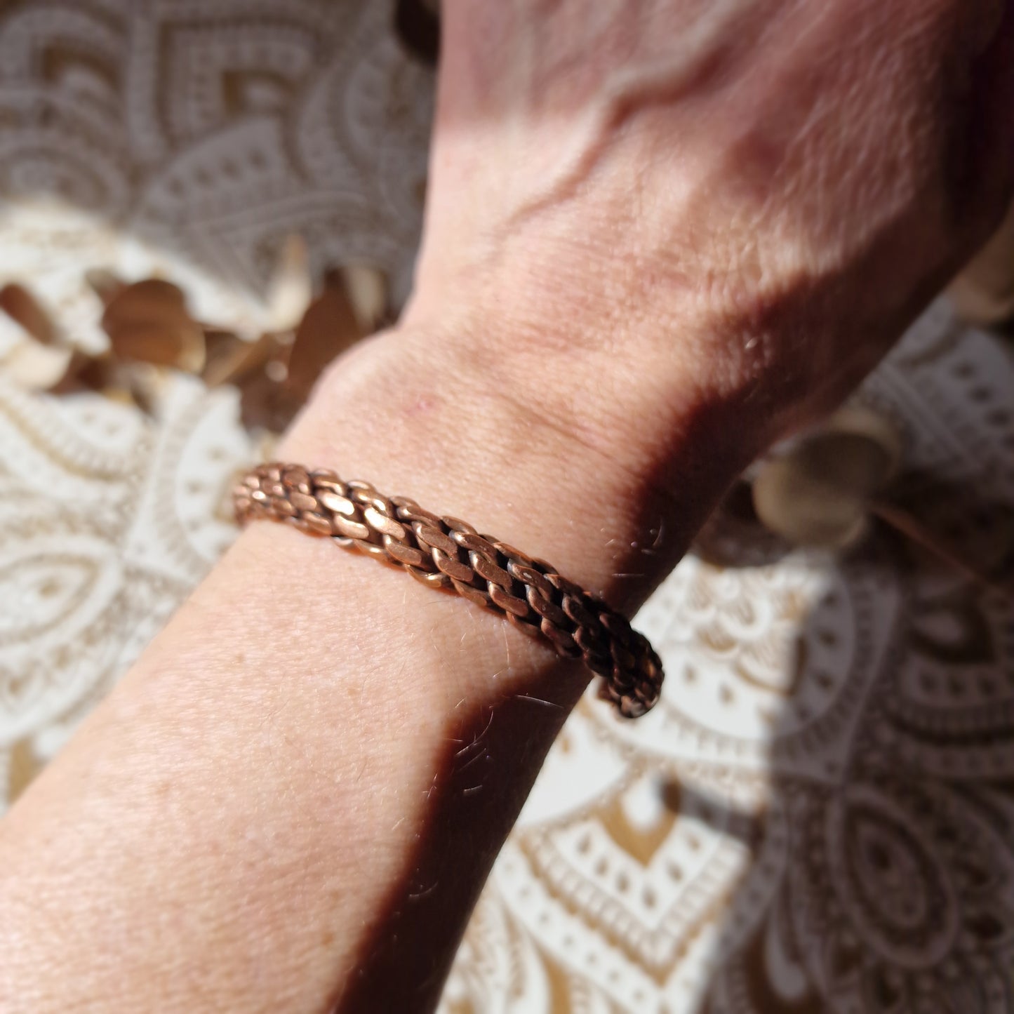 Brazalete Trenzado de Cobre con Imanes ~ Equilibrio y Energía en tu Día a Día