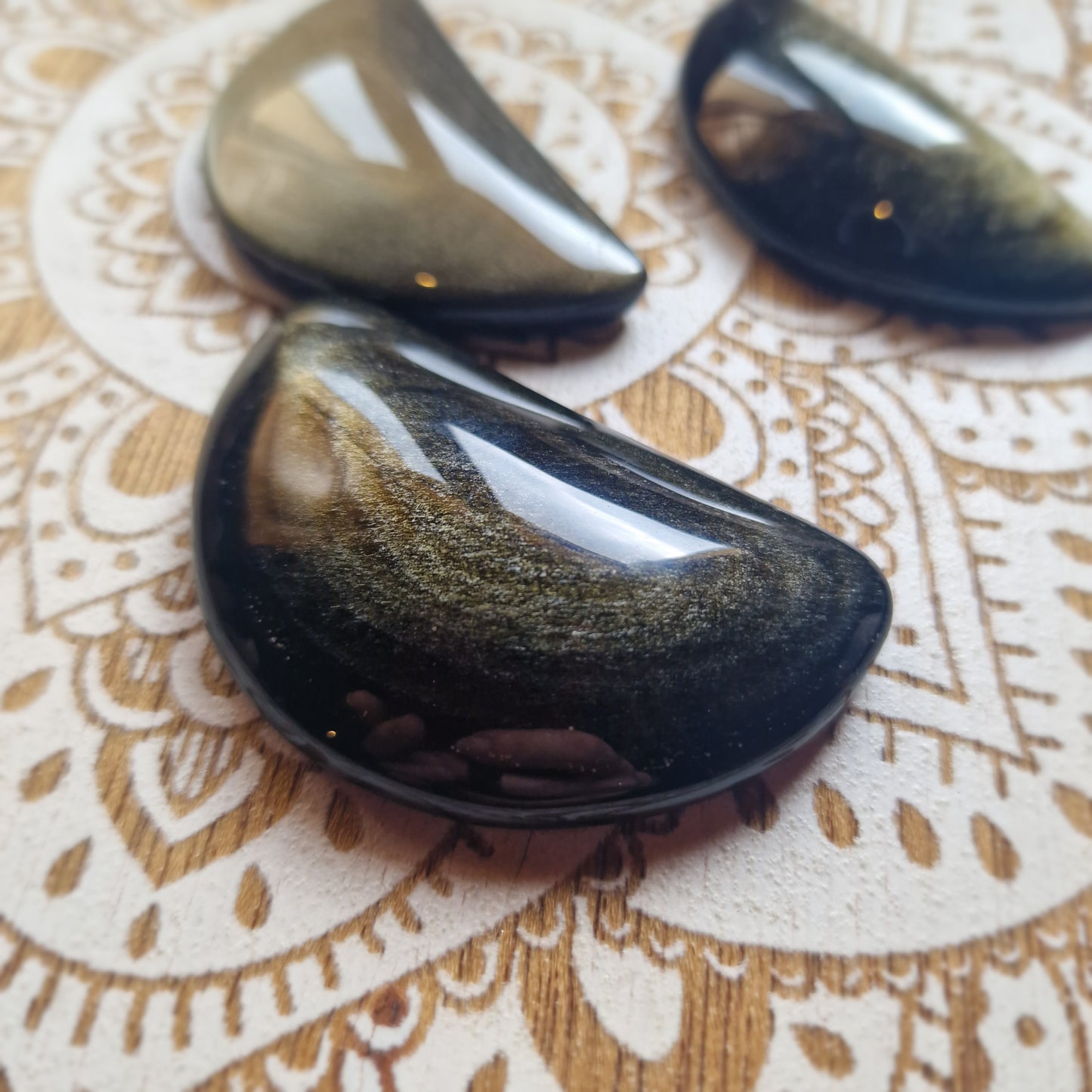 Luna de Obsidiana Dorada ~ Protección y Claridad Interior