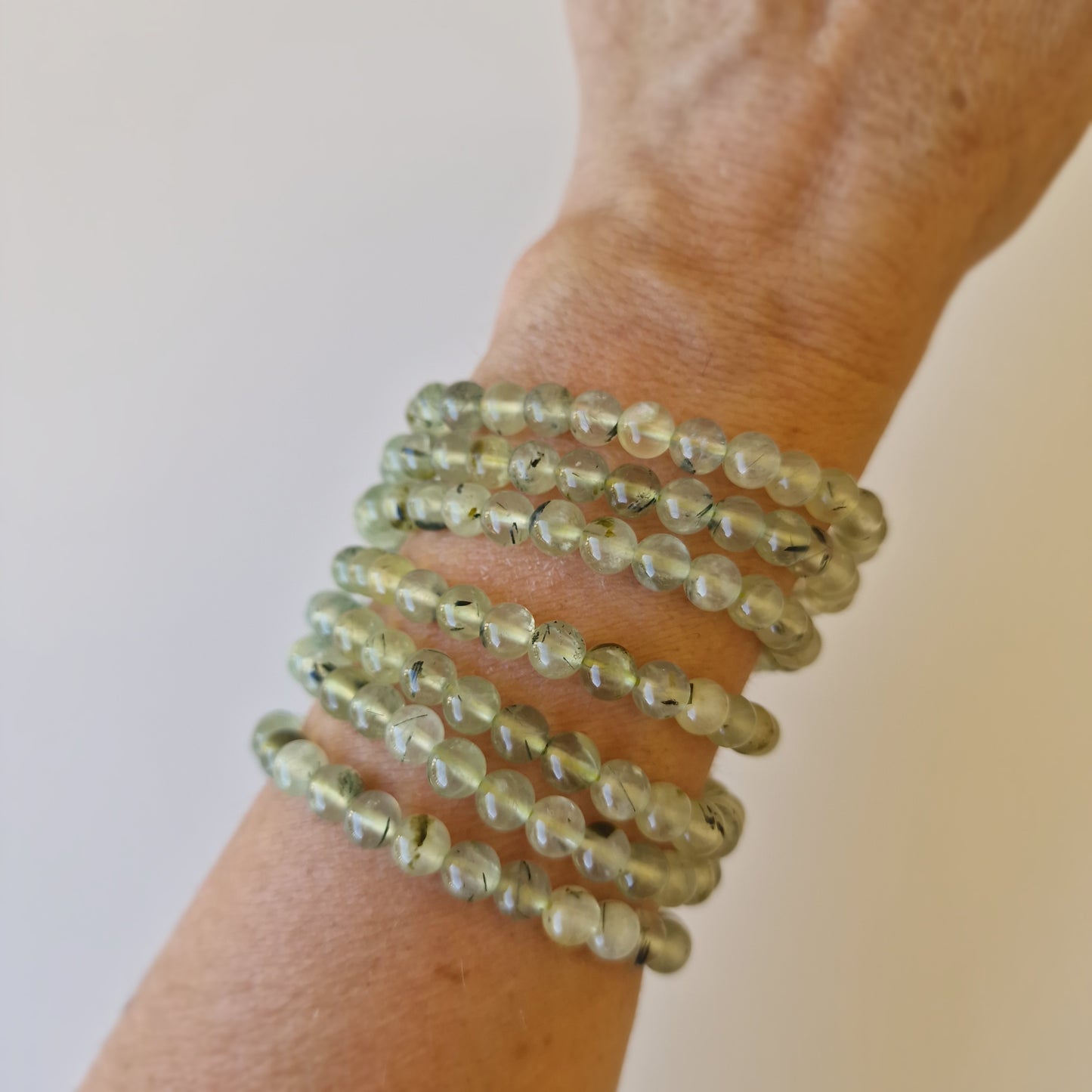 Pulsera de Prehnita ( 6 mm) | Piedra del Sanador