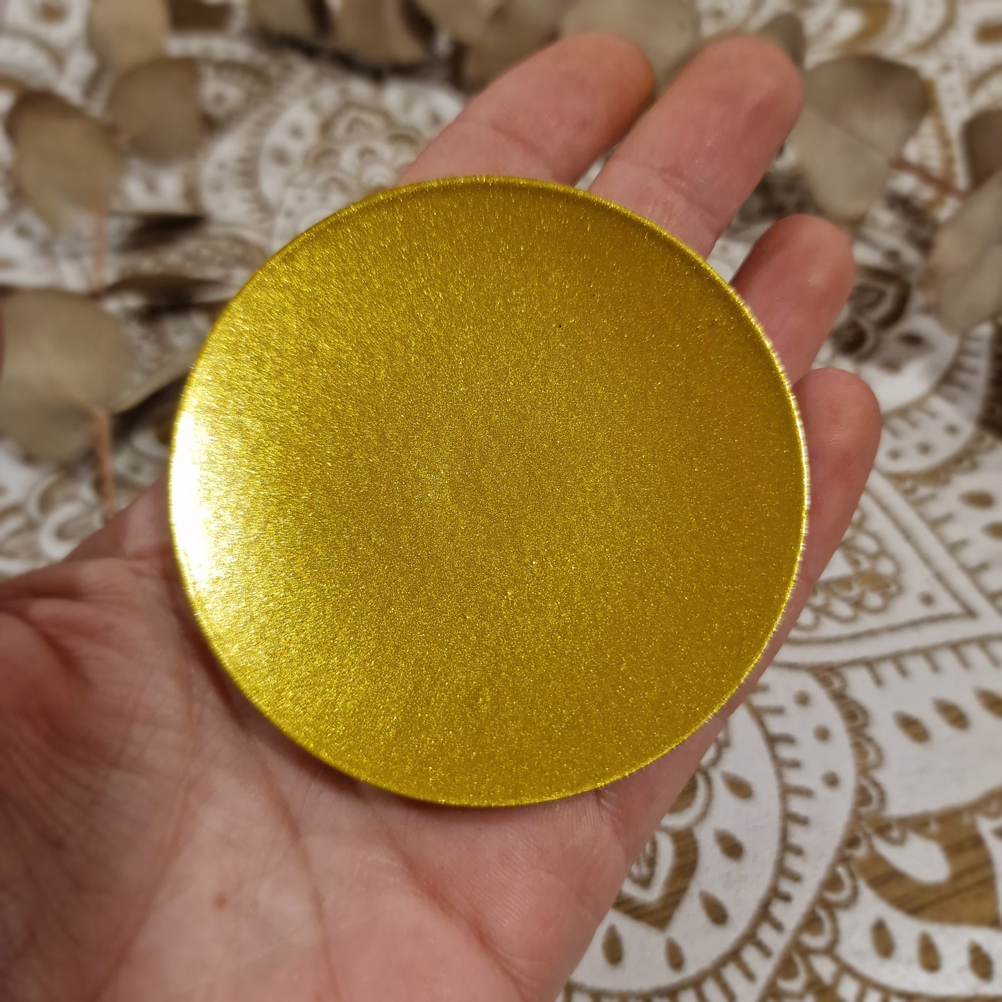 Portavelas Dorado ~ Elegancia y estabilidad para tus rituales