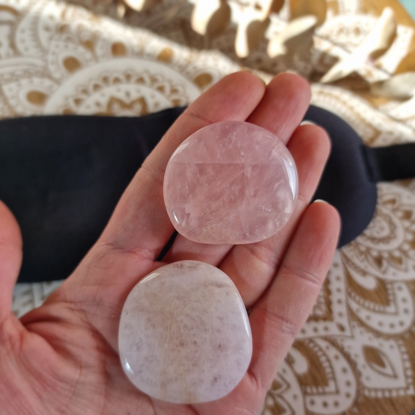 Antifaz de Relajación Ocular con Cuarzo Rosa