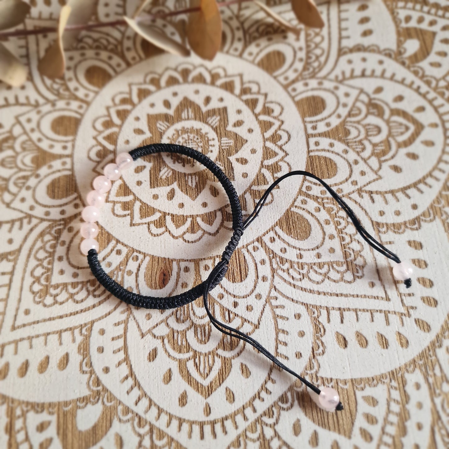 Pulsera Macramé de Cuarzo Rosa (6 mm) ajustable ~ Amor propio y calma emocional