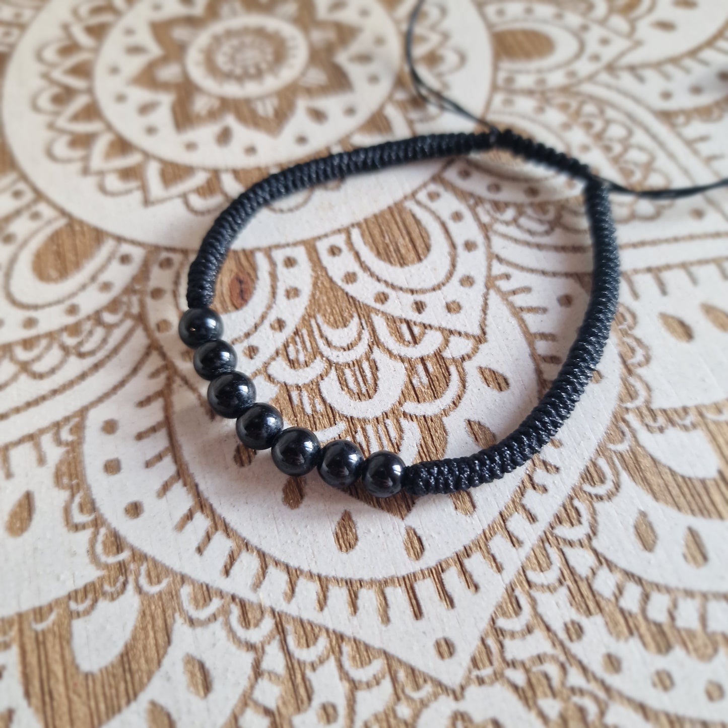 Pulsera Macramé de Turmalina (6 mm) ajustable ~ Protección y equilibrio energético