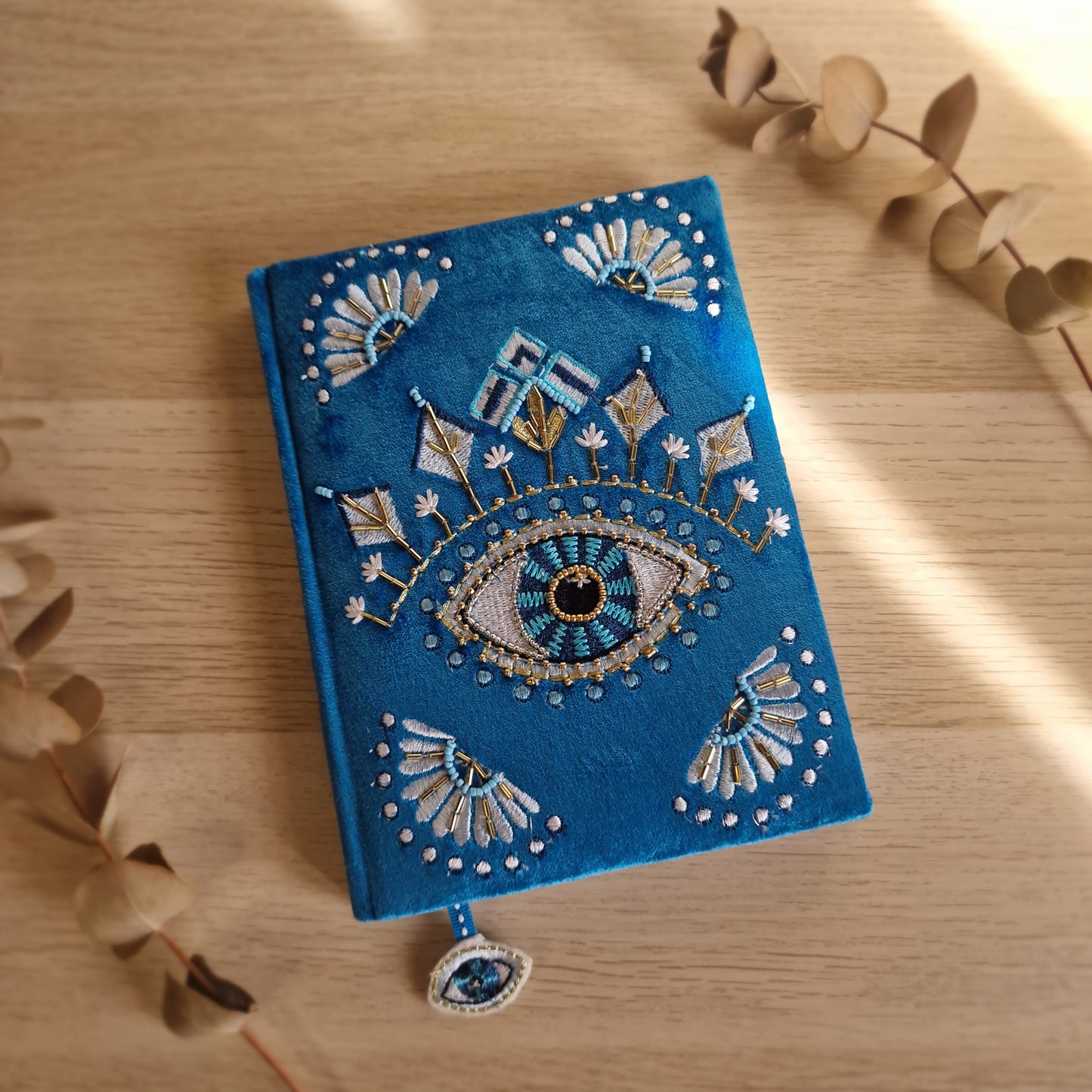 📘 Cuaderno de Terciopelo OJO ~ Intuición y Claridad Interior