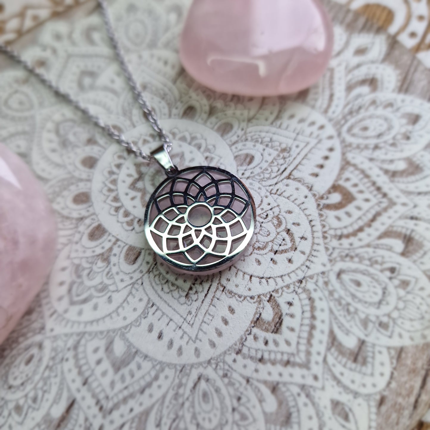 Colgante Shasrara Cuarzo Rosa (plateado) ~ Amor, Armonía y Conexión Espiritual