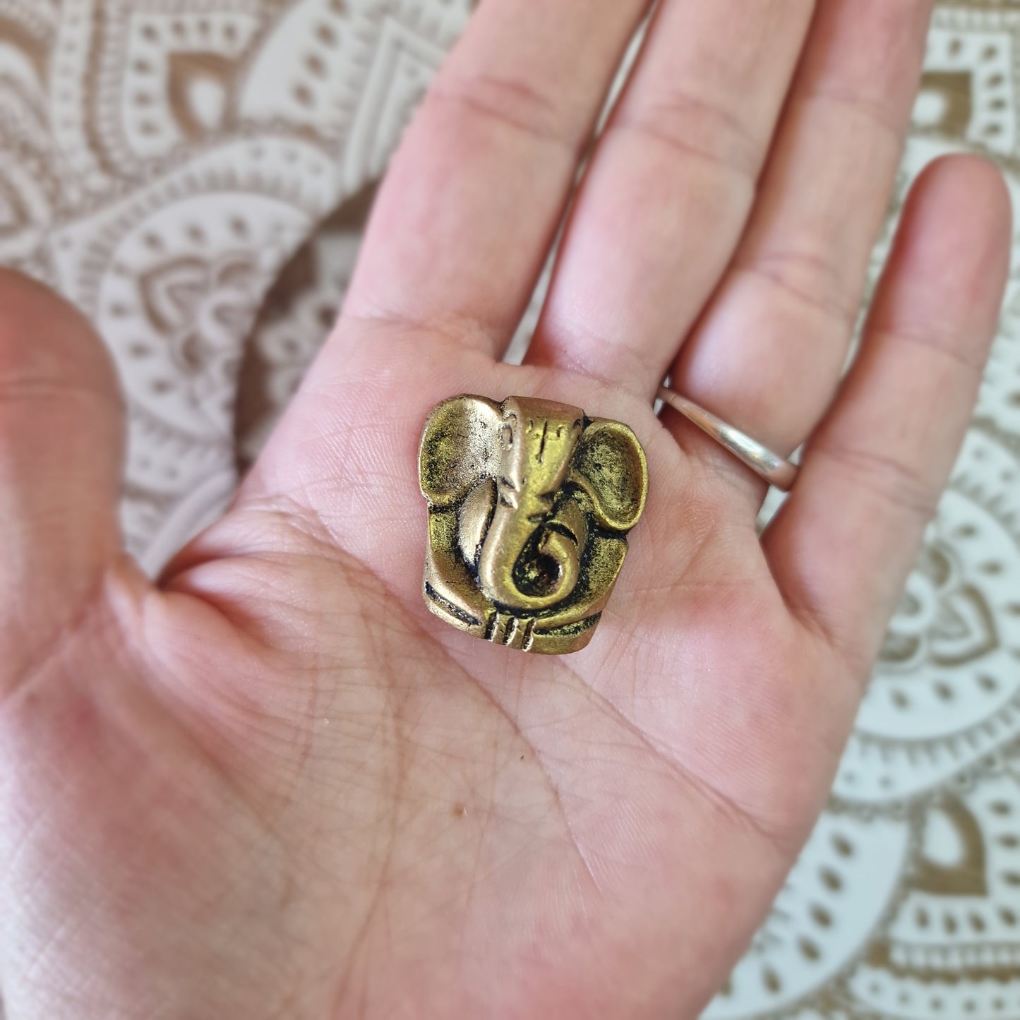🐘 Mini Estatuilla de Ganesha ~ Sabiduría y protección