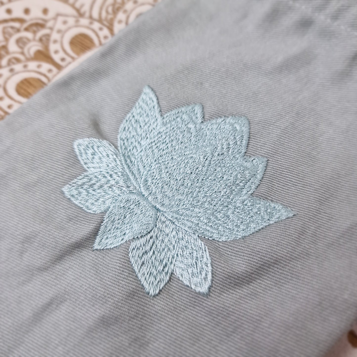 Bolsa de Algodón Orgánico con Flor de Loto ~ Calma y Simbolismo