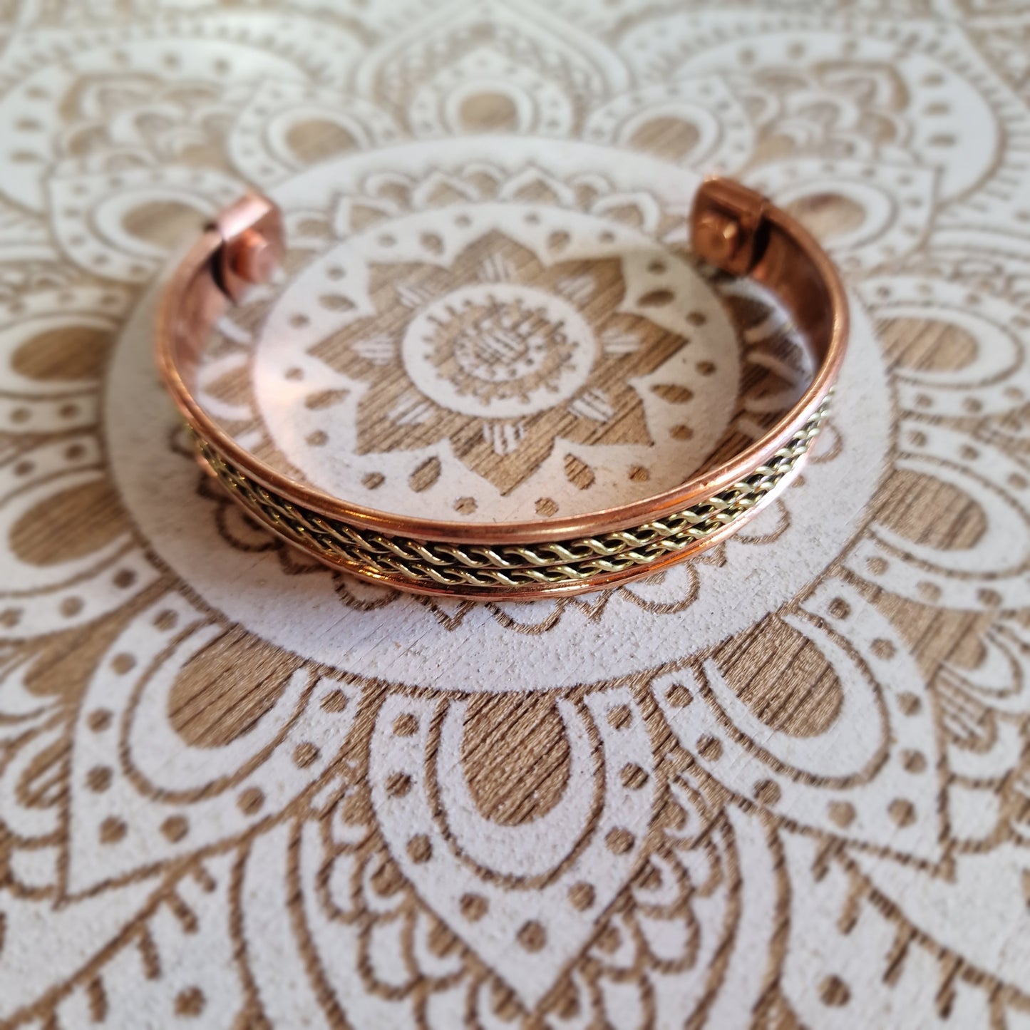 Brazalete de Cobre con Imanes ~ Equilibrio y Energía en tu Día a Día