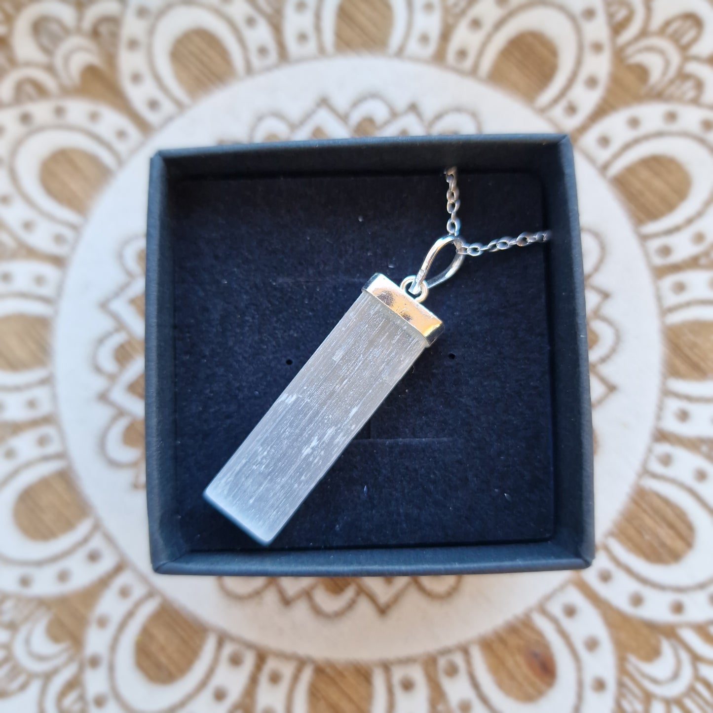 Colgante de Selenita, Plata de Ley ~ claridad y conexión espiritual